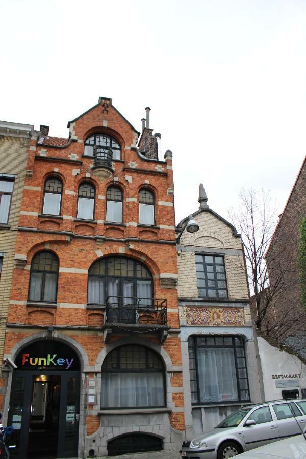 Funkey Hotel Brüksel Dış mekan fotoğraf